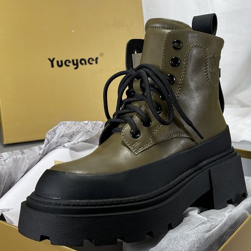 头层牛皮马丁靴月芽儿正品撤柜英伦风厚底圆头真皮休闲短筒机车靴