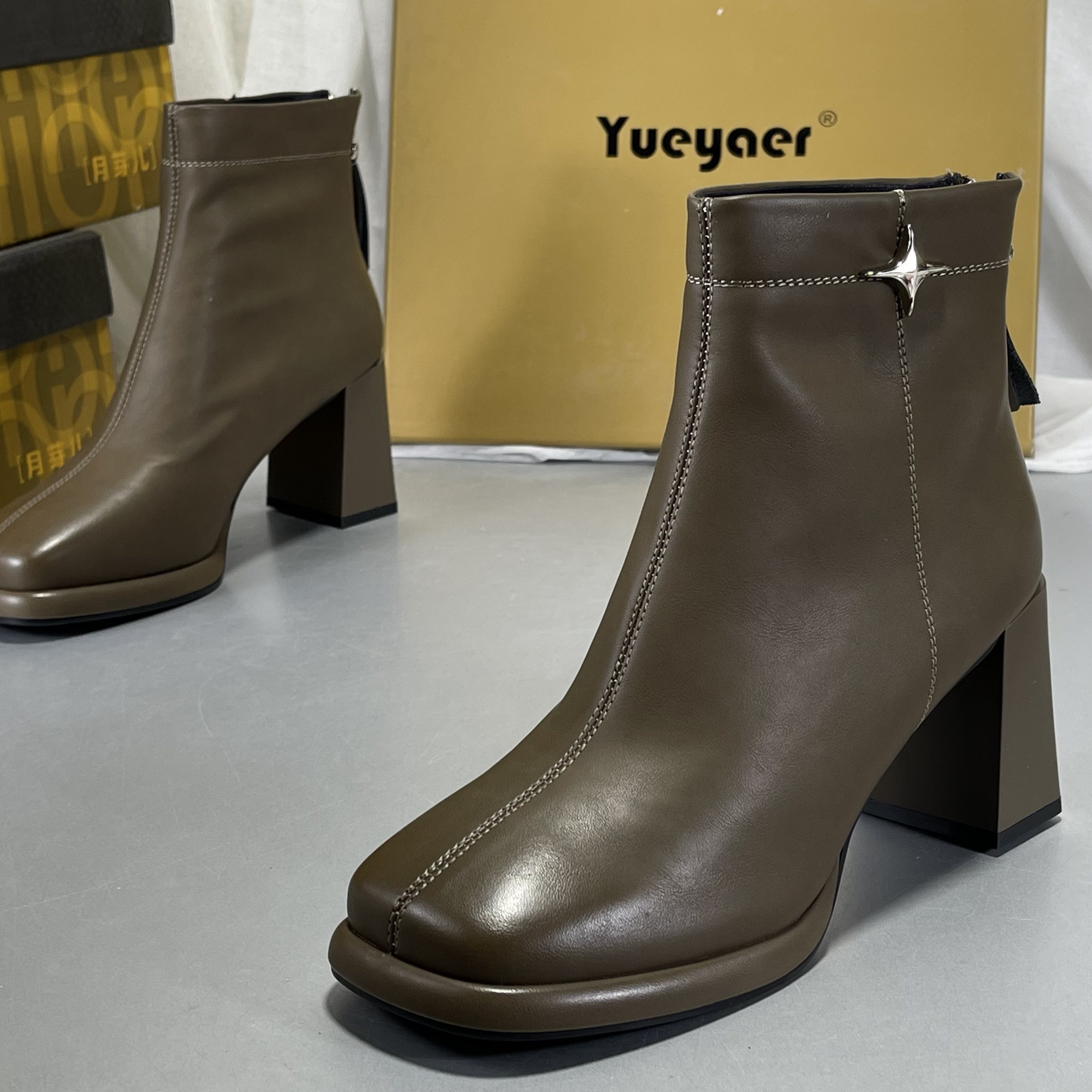 月芽儿正品时装短靴女款2025新款秋冬加绒粗跟短靴软底真皮瘦瘦靴,女鞋,马丁靴,淘宝优惠券,粉丝福利购,淘宝优惠卷