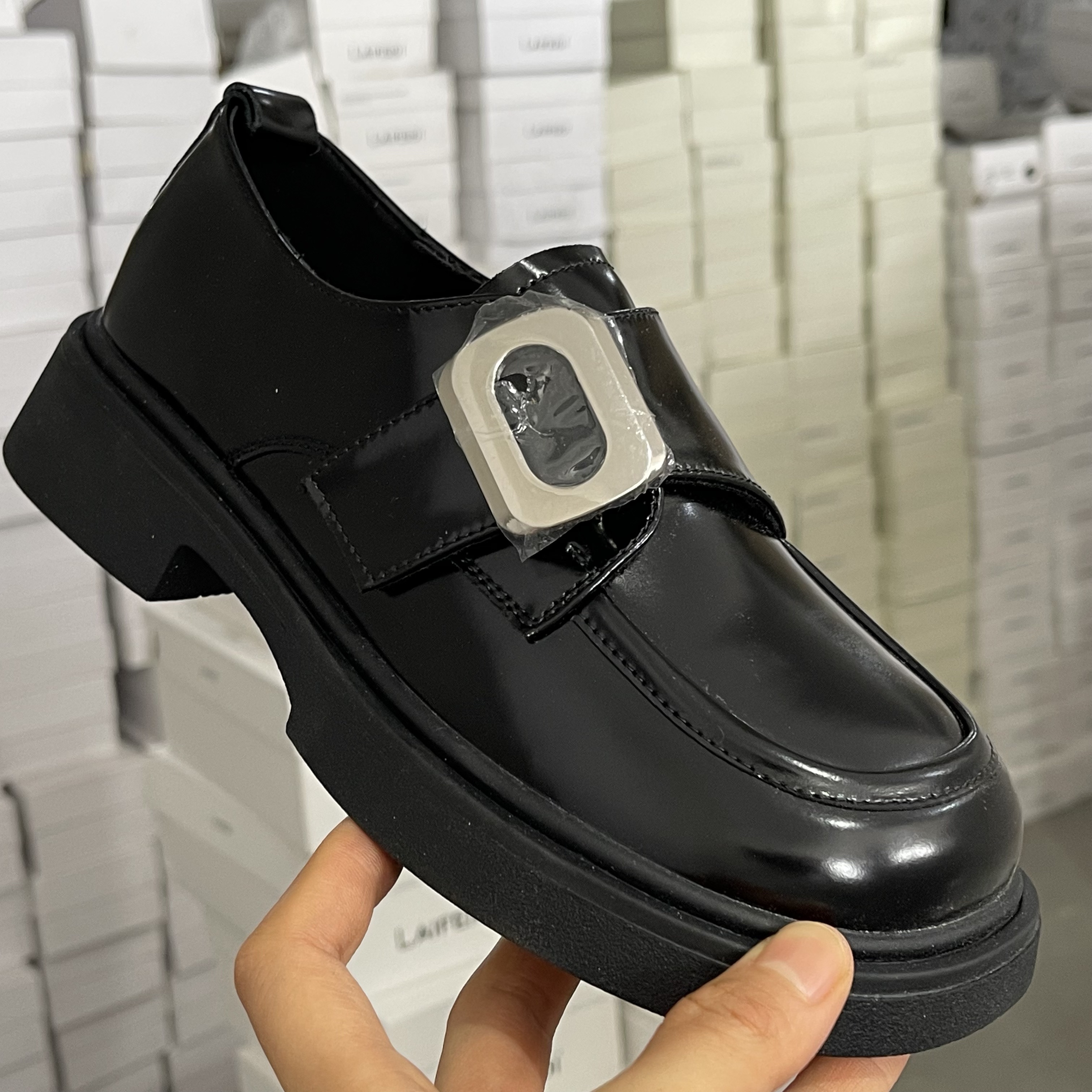 加绒真皮乐福鞋女2025秋冬新款魔术贴学院复古平厚底英伦风小皮鞋