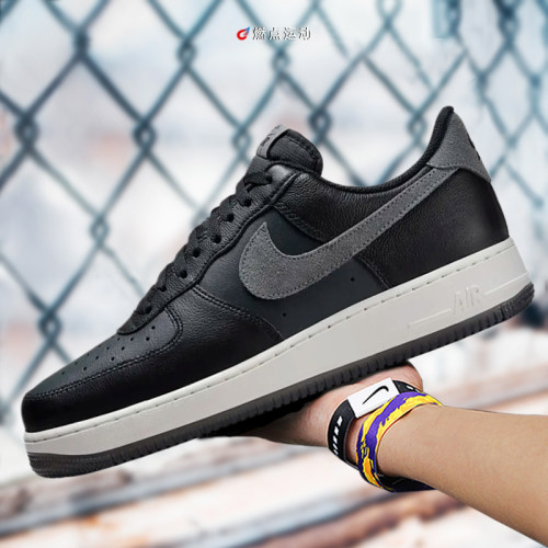 Nike/耐克 AIR FORCE 1 '07 LV8男子板鞋FJ4170-004