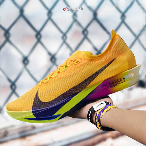 ZOOMX STREAKFLY 2 耐克碳板缓震男子公路竞速跑鞋 HF6416-800