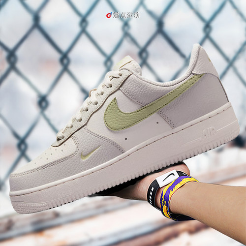 Nike/耐克 Air Force 1 “Concrete Boys”女子板鞋IB3881-001
