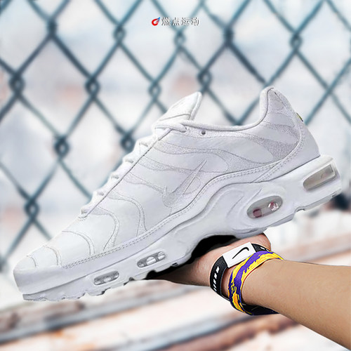 AIR MAX PLUS 耐克复古大气垫男子低帮运动跑步鞋 604133-139
