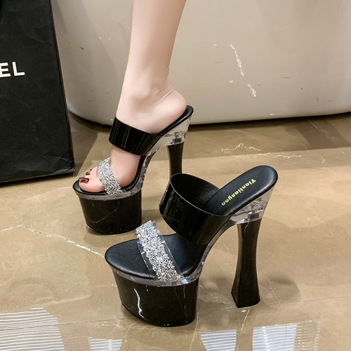 粗跟防水台恨天高凉拖鞋模特走秀