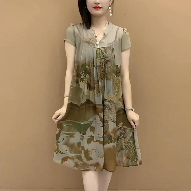 H修身显瘦大码女夏装V领短袖连衣裙新款印花遮肚子减龄时尚小衫潮