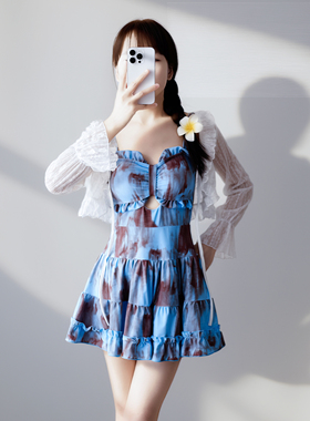 泳衣女连体浪漫风蓝色碎花长袖外衫泡温泉显瘦泳衣女吊带荷叶边