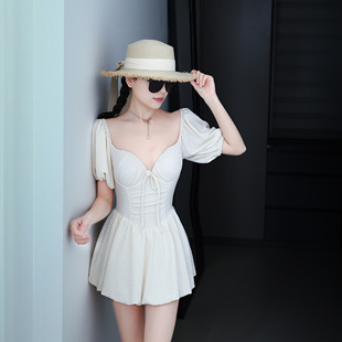 纯欲高级感连体泳衣女露背连体泳衣女新款 性感显瘦度假温泉游泳衣