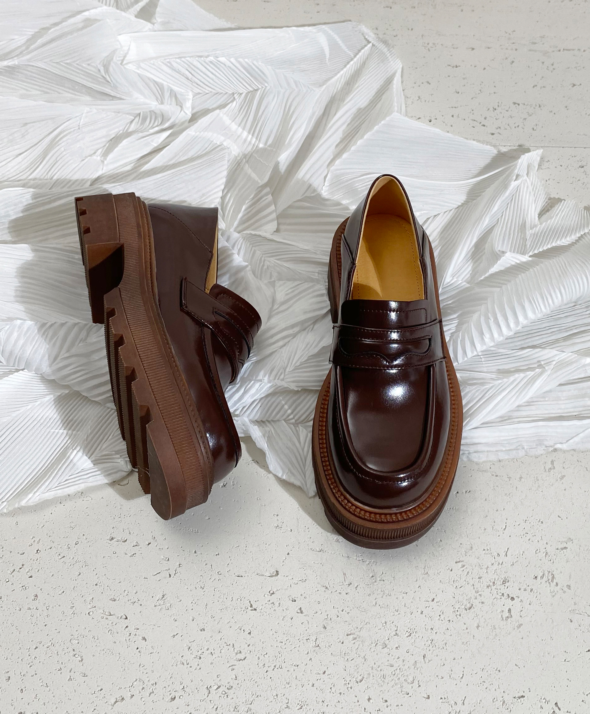 莲花府邸方跟乐福鞋学院风