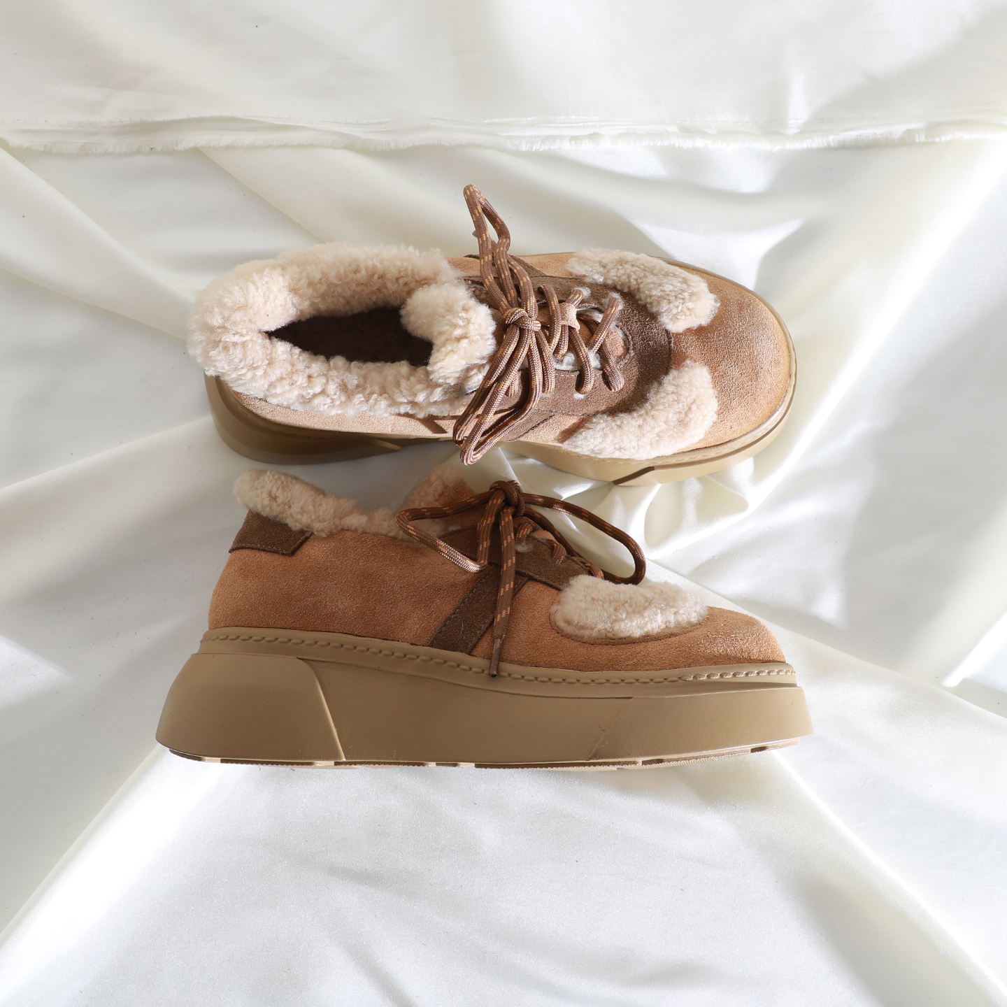 时尚圆头深口拼接系带毛毛鞋厚底