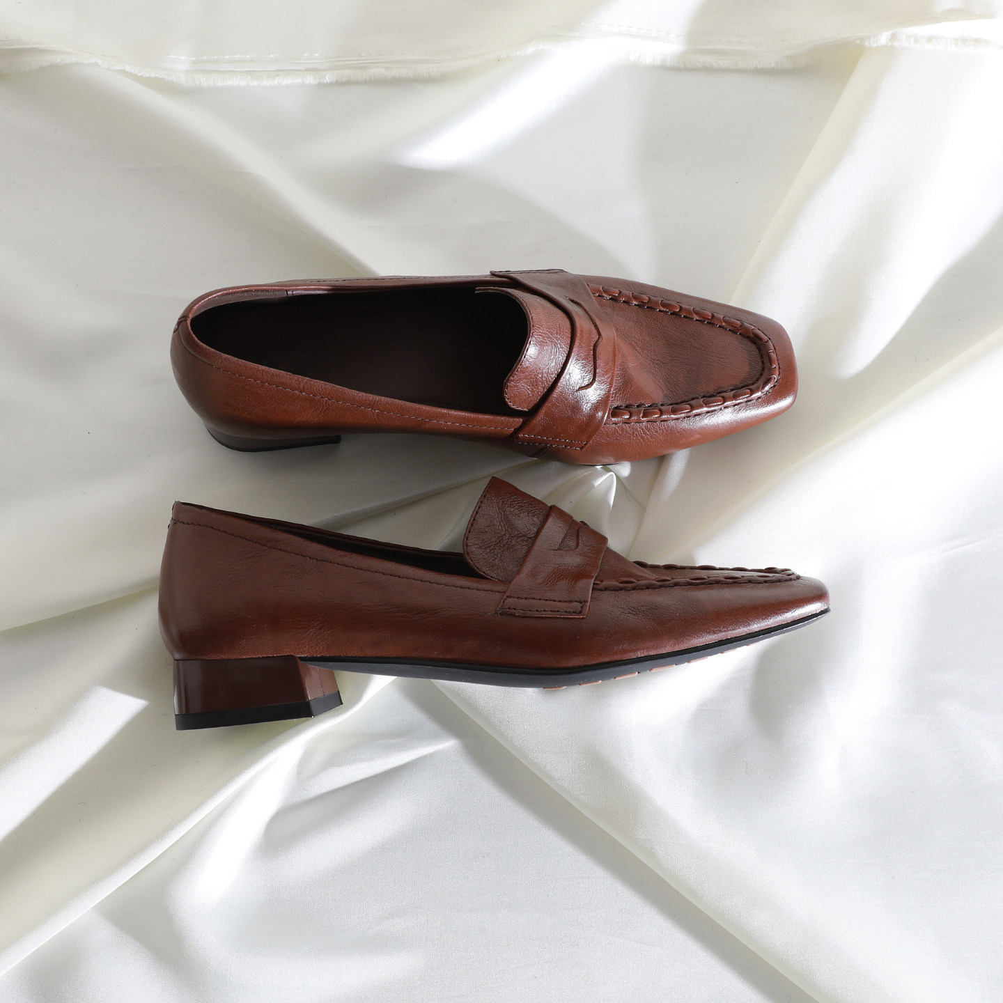 莲花府邸2026春季韩版单鞋方头中口一脚蹬通勤百搭粗跟羊皮女鞋子,女鞋,深口单鞋,淘宝优惠券,粉丝福利购,淘宝优惠卷