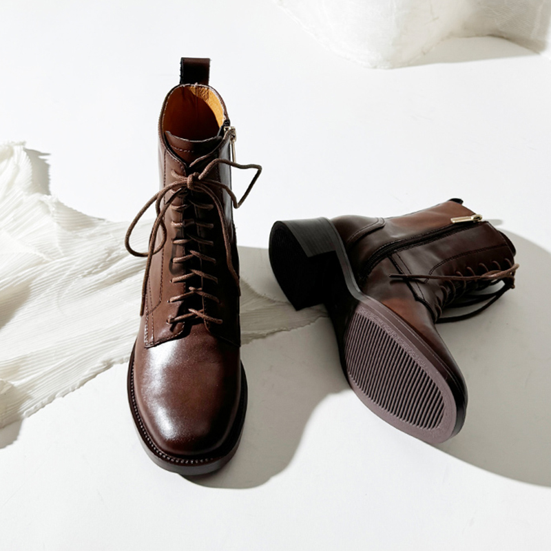 莲花府邸马丁靴系带粗跟