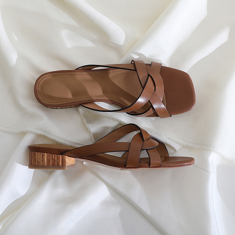 莲花府邸原创新款凉拖鞋休闲粗跟