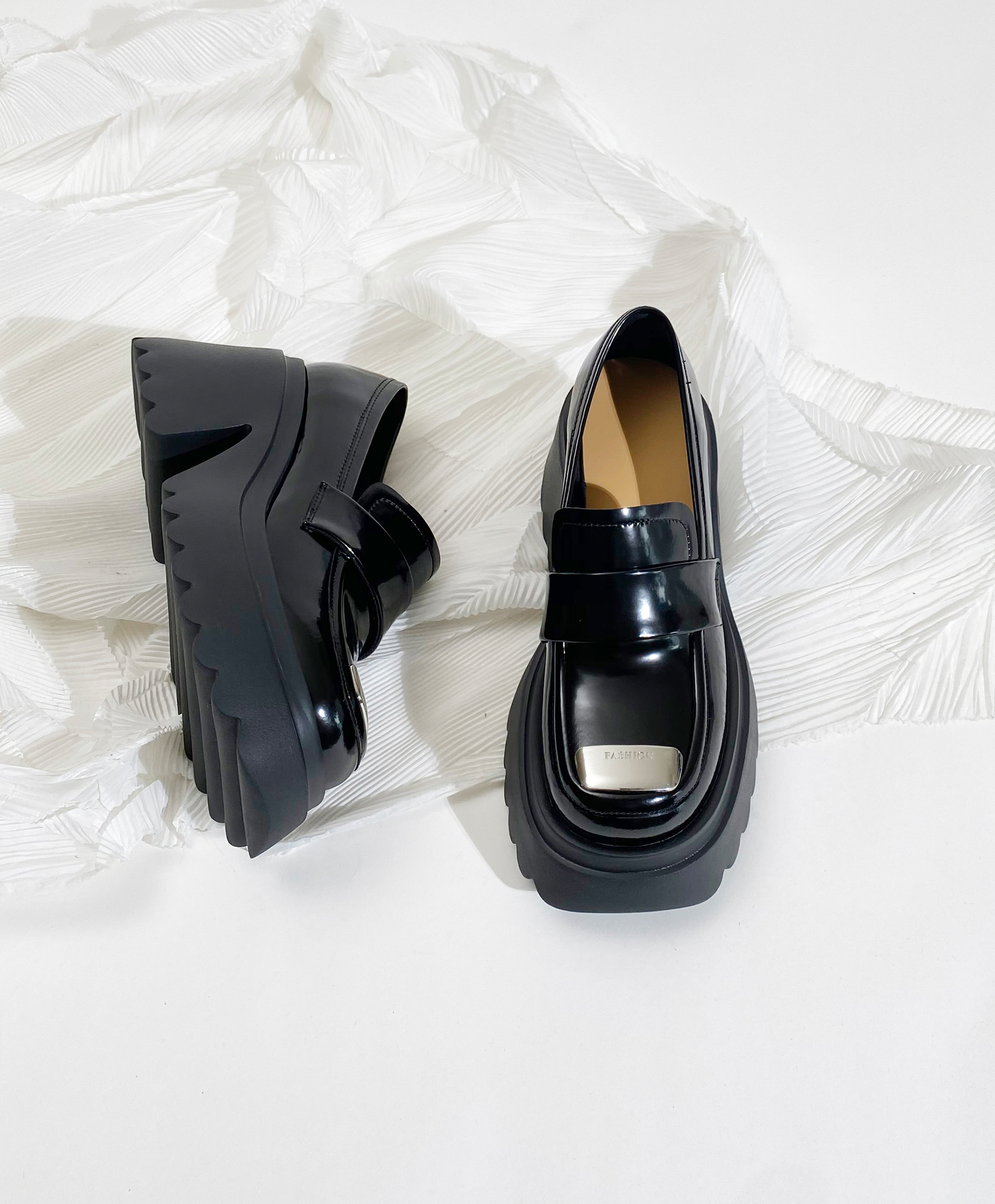 莲花府邸欧美休闲松糕底乐福鞋