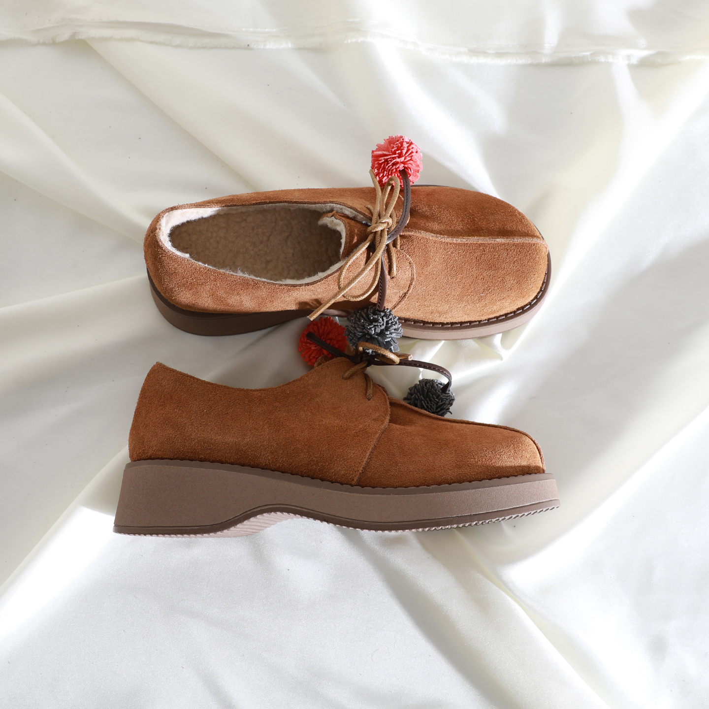 复古圆头深口拼接系带长绒毛毛鞋