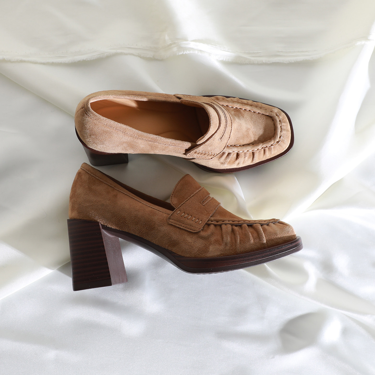 莲花府邸2026春季复古单鞋气质粗跟鞋通勤OL百搭羊翻女鞋高跟鞋子,女鞋,深口单鞋,淘宝优惠券,粉丝福利购,淘宝优惠卷