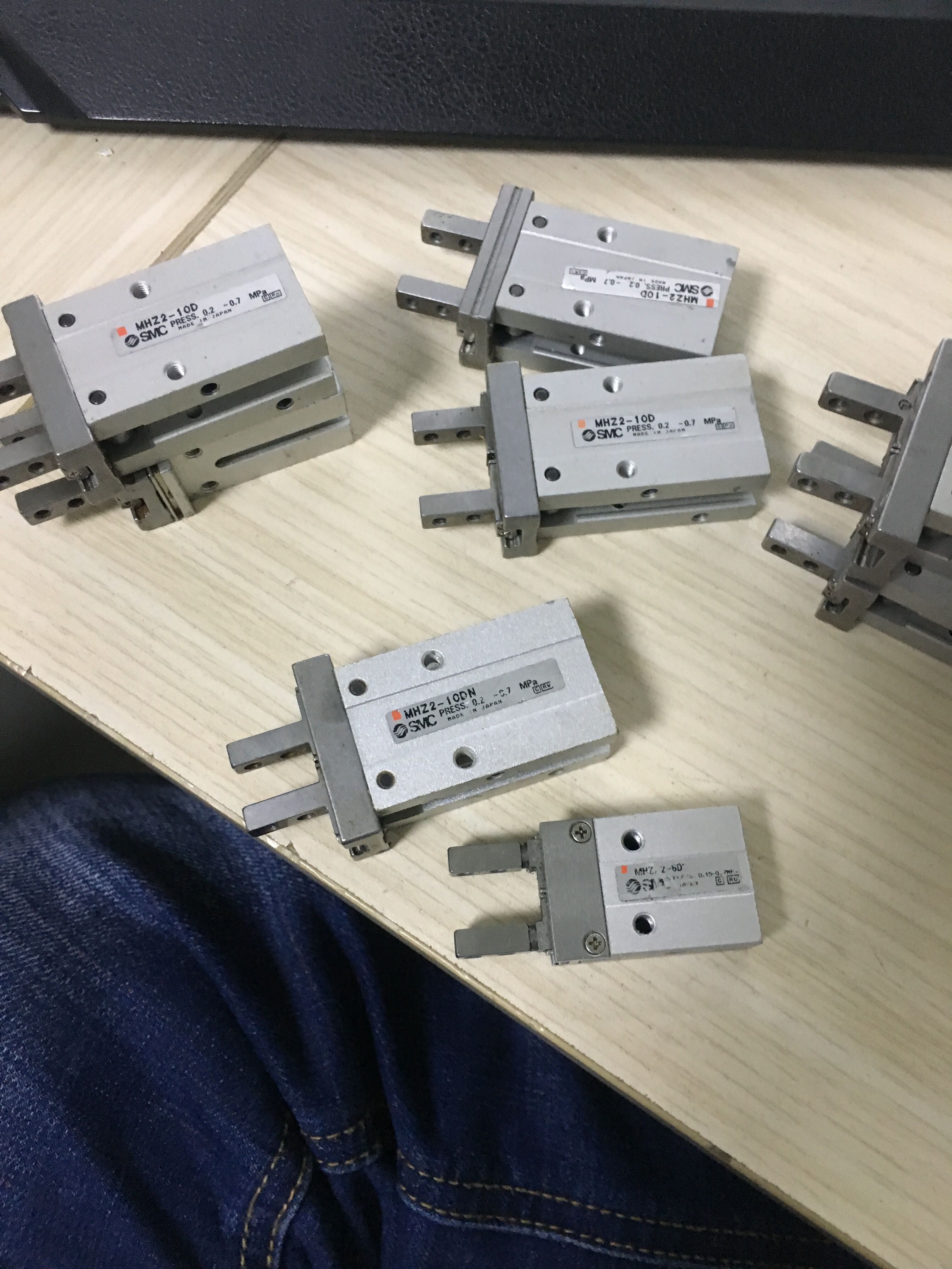 SMC原装手指缸MHZ2-10DN/MHZJ2-6D，少量现货祥顺隆