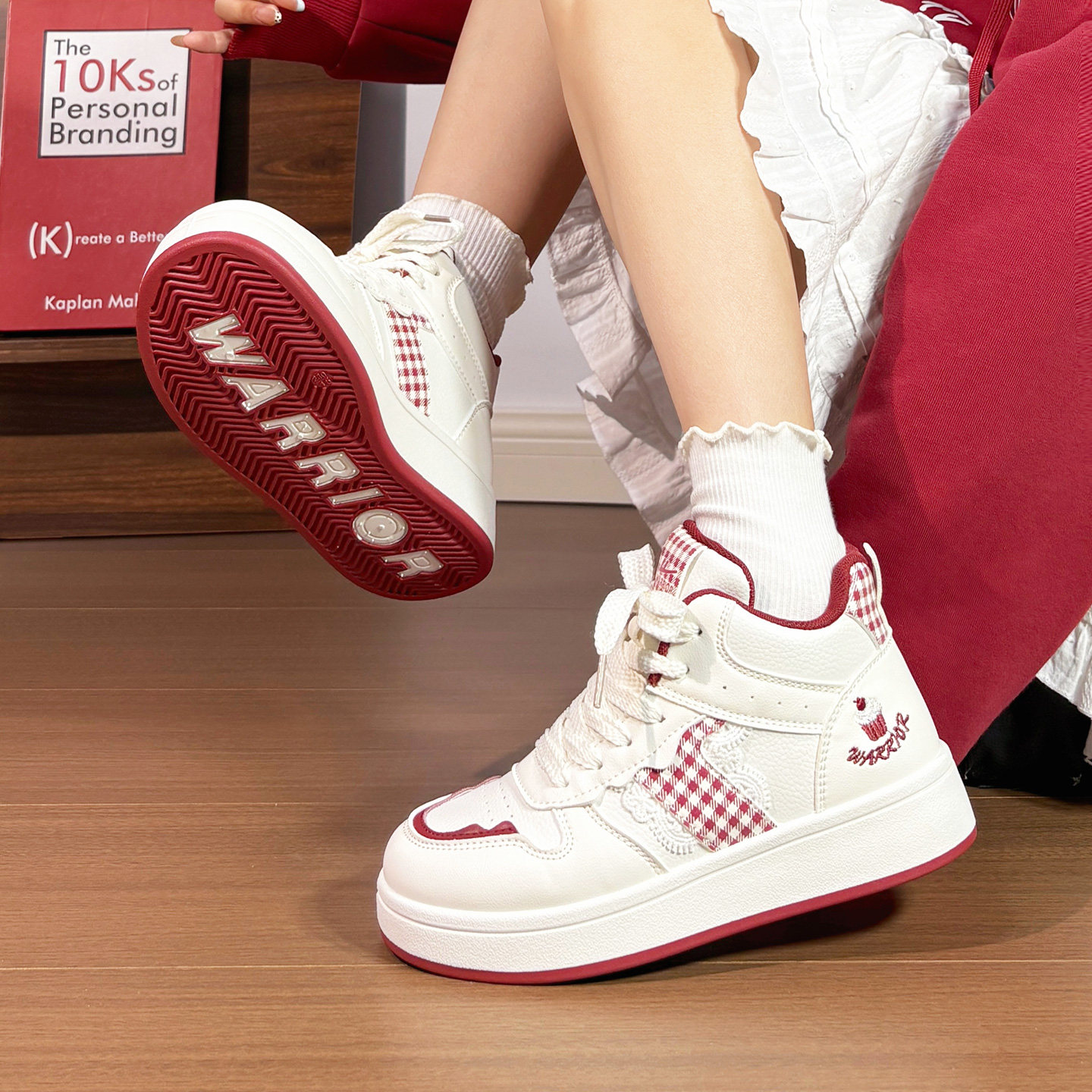 回力酒红色高帮小白鞋女2026新款原创百搭面包鞋厚底运动大头板鞋,女鞋,休闲板鞋,淘宝优惠券,粉丝福利购,淘宝优惠卷