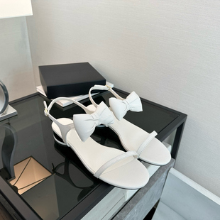 高品质25新款 真皮凉鞋 小香风粗低跟不累脚蝴蝶结露趾一字带女凉鞋