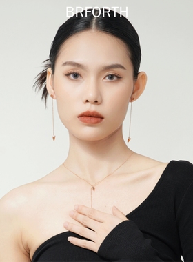 BRFORTH 铆钉项链 太阳花锁骨链女简约轻奢气质设计百搭仙气项链