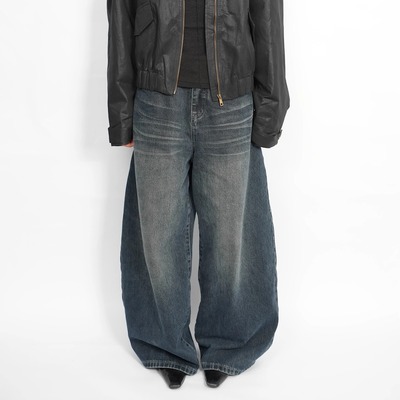 AIRROOM高个子的复古蓝色牛仔裤