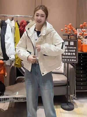 欧货常规冲锋衣面料时尚百搭风衣