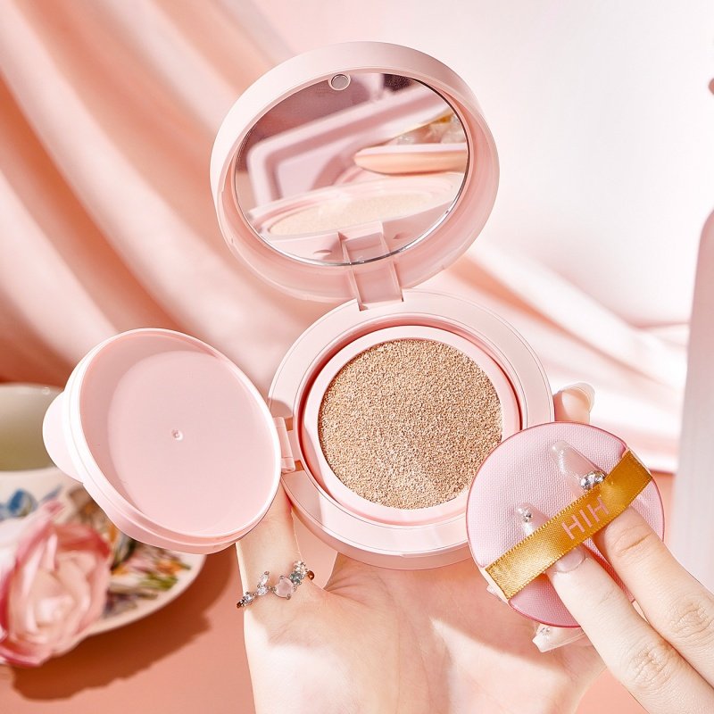 美白防晒气垫BB霜遮瑕隔离控油防水持久不脱妆自然色粉底液女学生