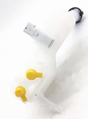 适用于东风风神A601.5   制动液灌总成  刹车油壶