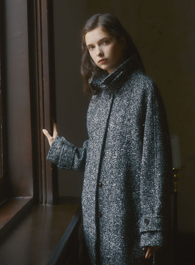 SoftSelf秋冬罕见极简黑灰立体人字纹花羊毛阔型大衣