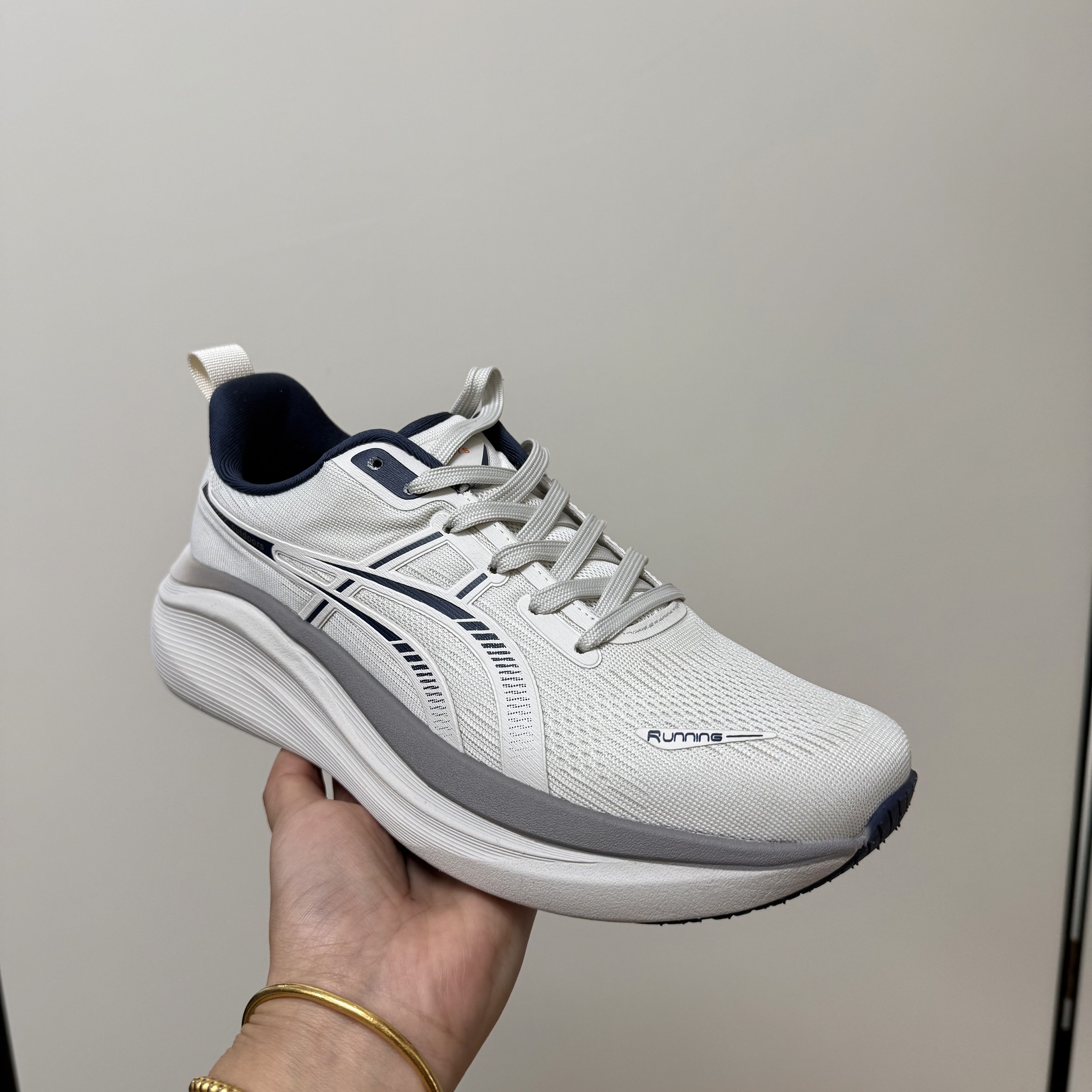 2025新款户外休闲徒步登山鞋低帮运动功能鞋舒适百搭防滑耐磨跑步