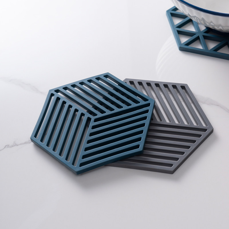 北欧隔热餐桌垫家用防烫耐热小块硅胶餐垫防热盘垫碗垫日式杯垫菜