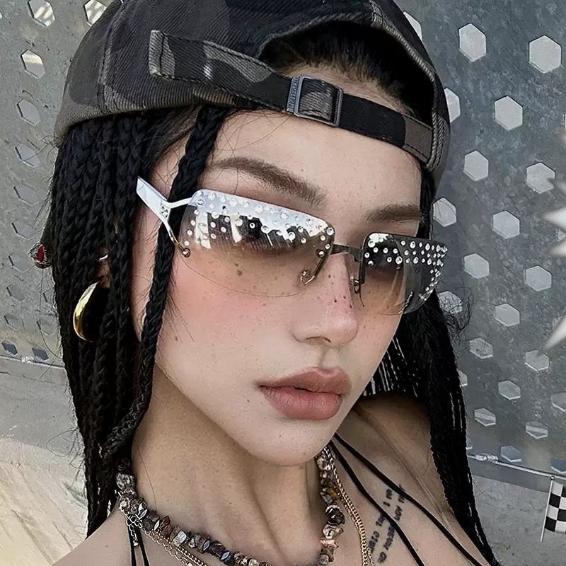 框镶钻太阳镜时尚辣妹拍照墨镜女