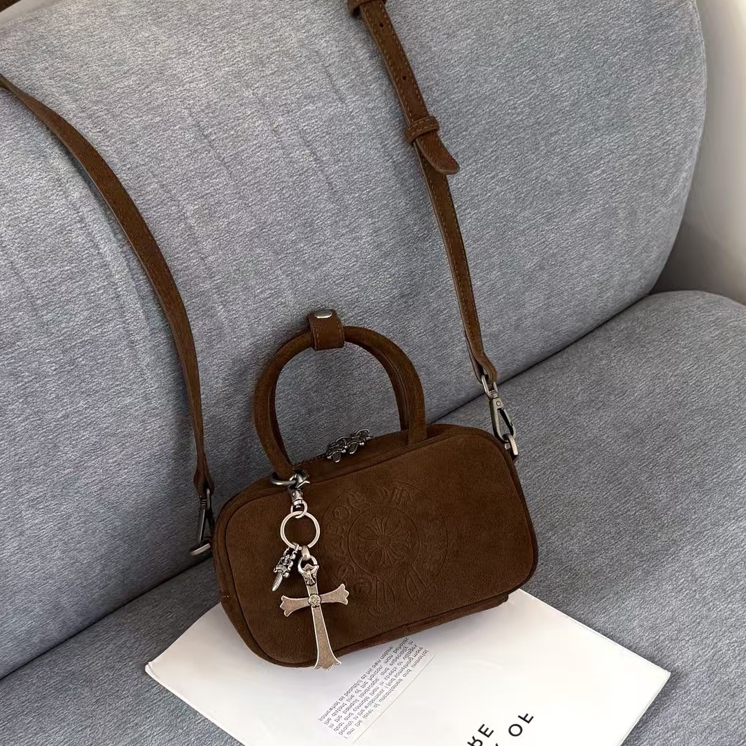 流行新款潮男女十字架保龄球包复古磨砂真皮压花手拎包斜挎枕头包