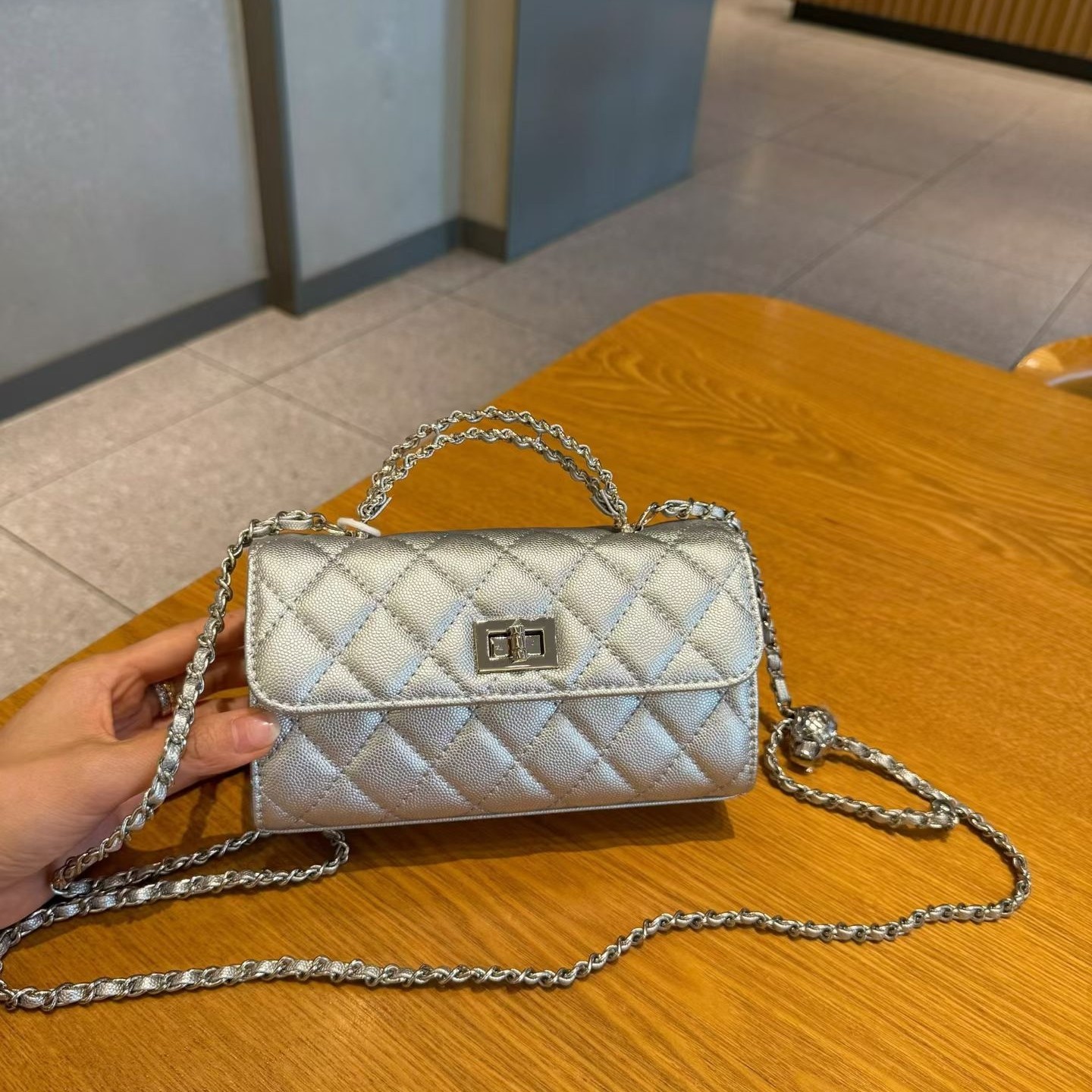 小香风鱼子酱银色包包女小清新菱格链条盒子包mini手拎包斜挎包潮