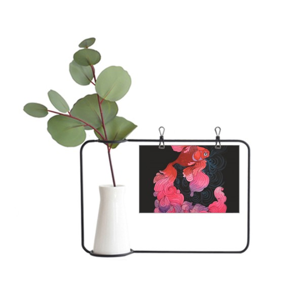 有着红色紫色粉色尾巴的鲤鱼金属相框陶瓷花瓶装饰