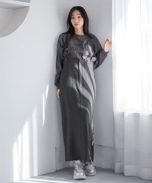 Lowrys fa*rm日单好牌 可脱卸肩带背带裙百搭 直筒后开叉连衣裙女