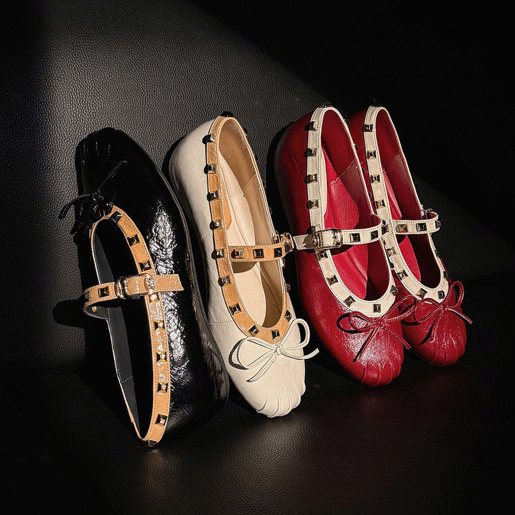 羊皮版铆钉玛丽珍鞋女2026新款蝴蝶结芭蕾舞平底单鞋真皮舒适糖果