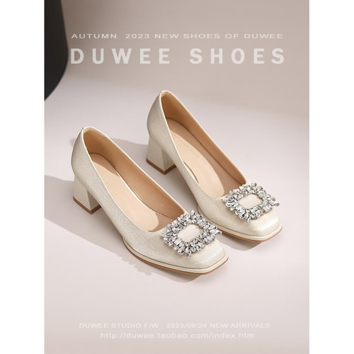 温柔配裙子主婚纱订婚鞋中粗跟单鞋女2025新款新娘伴娘鞋平时可穿