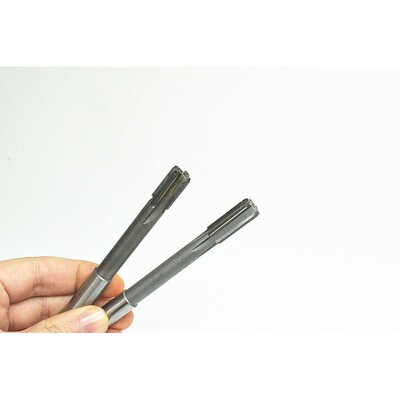 直柄机用铰刀13.9245678