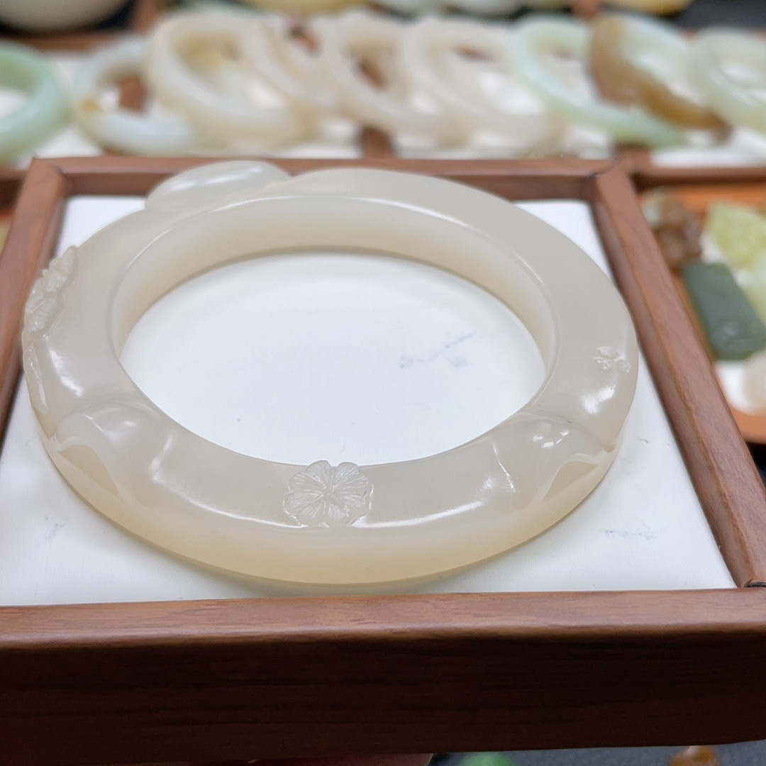 藕粉花猫猫镯（4500）58