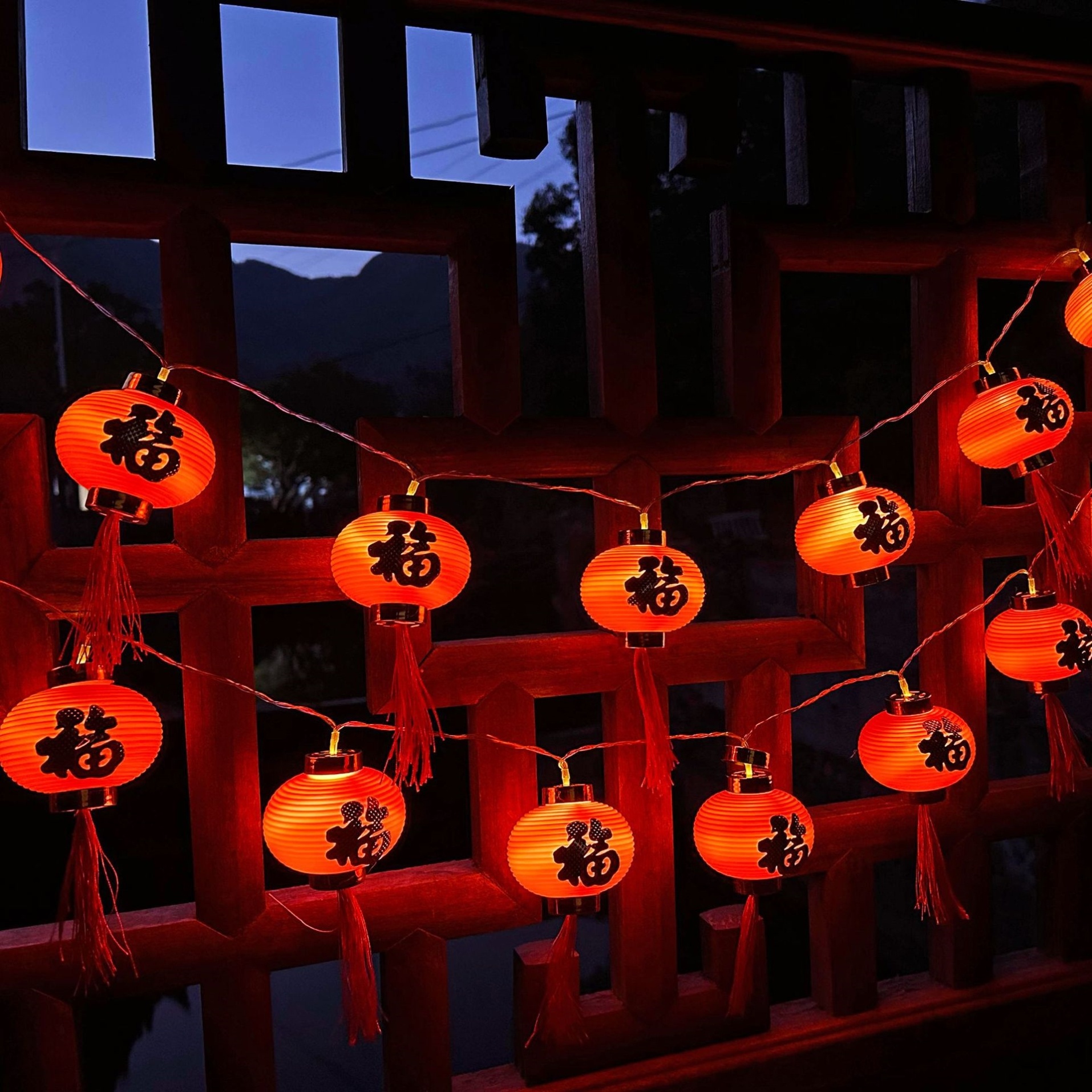 新年春节元宵节装饰灯led流苏红灯笼灯串喜庆过年节日彩灯装饰品