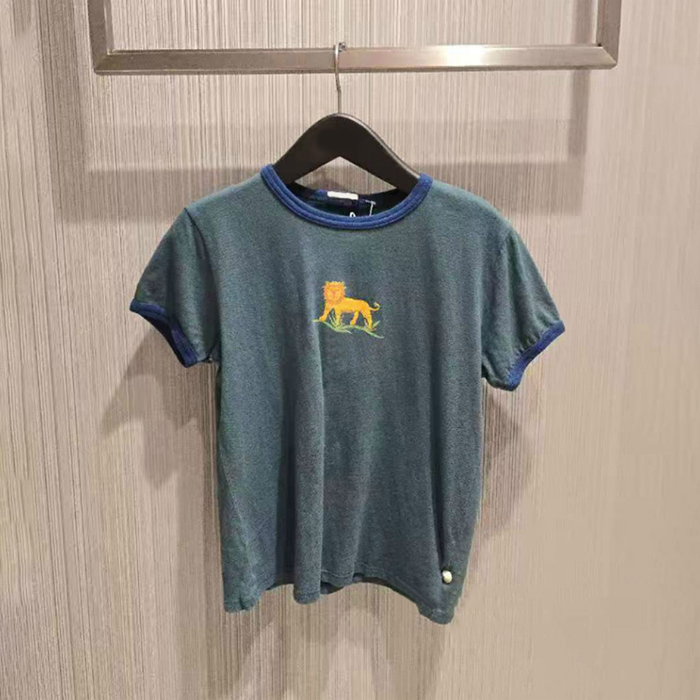 撞色边圆领狮子印花短袖T恤女