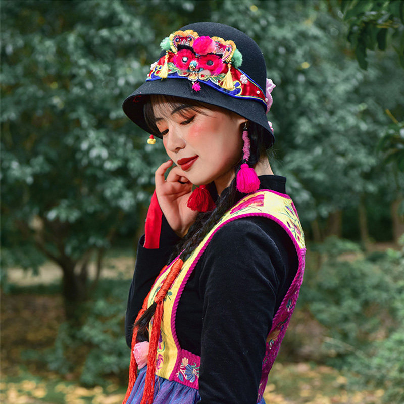 说梦民族风渔夫帽女冬季羊毛呢帽虎头刺绣老绣盆帽复古手工棉帽子