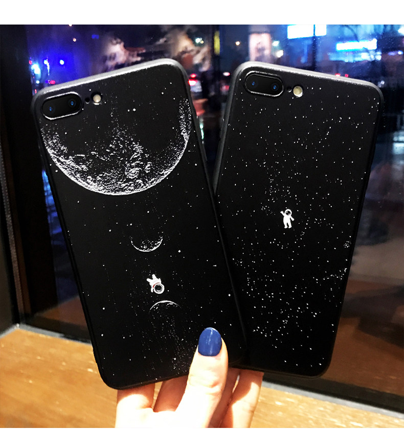 宇航员适用于苹果15promax手机壳iphone14保护套全包12浮雕13磨砂16 16plus