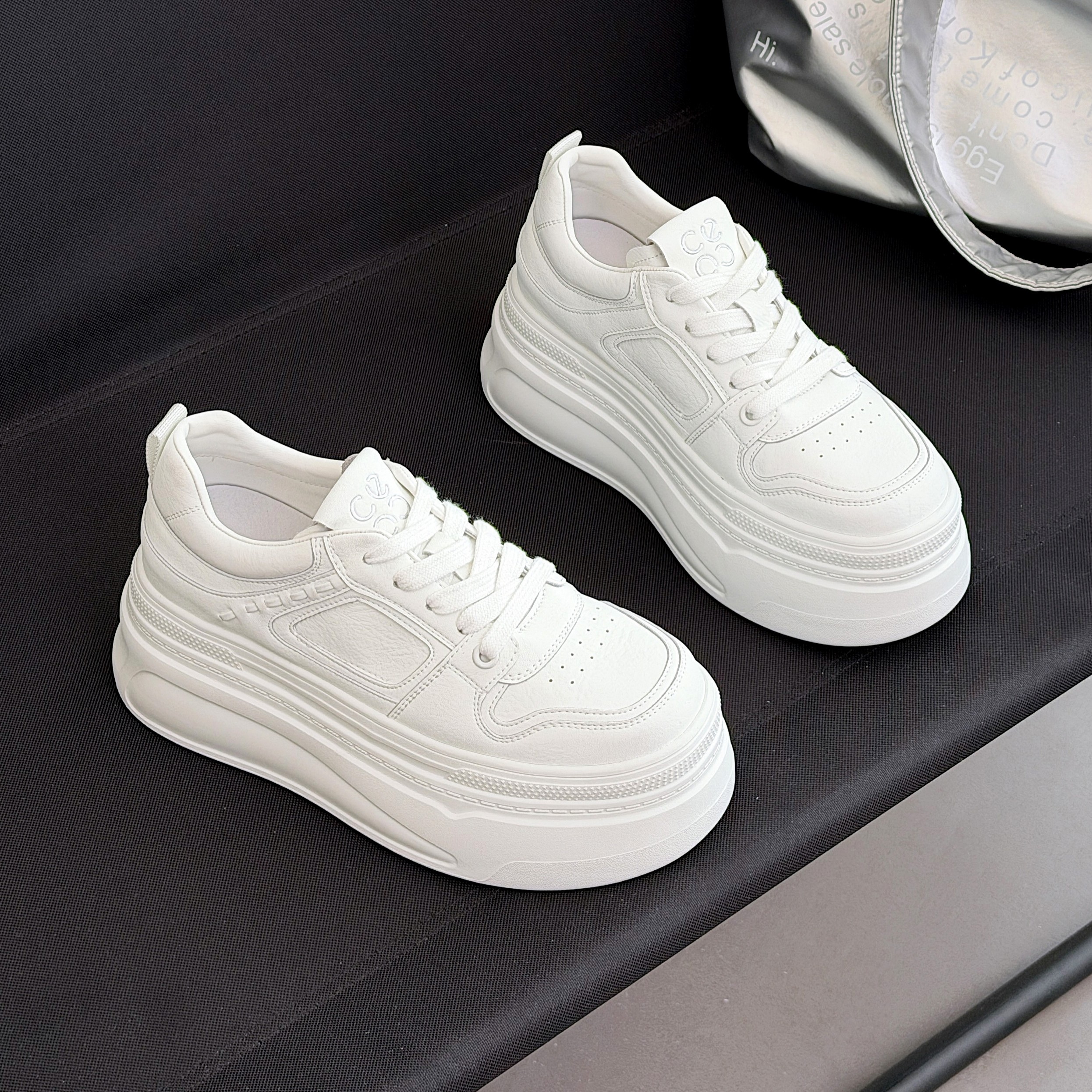 她菲娅2026春新款8㎝增高小白鞋女厚底板鞋百搭小个子休闲鞋26813,女鞋,时尚休闲鞋,淘宝优惠券,粉丝福利购,淘宝优惠卷