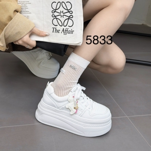 她菲娅2026春新款真皮小白鞋女小个子7cm增高厚底板鞋休闲鞋5833