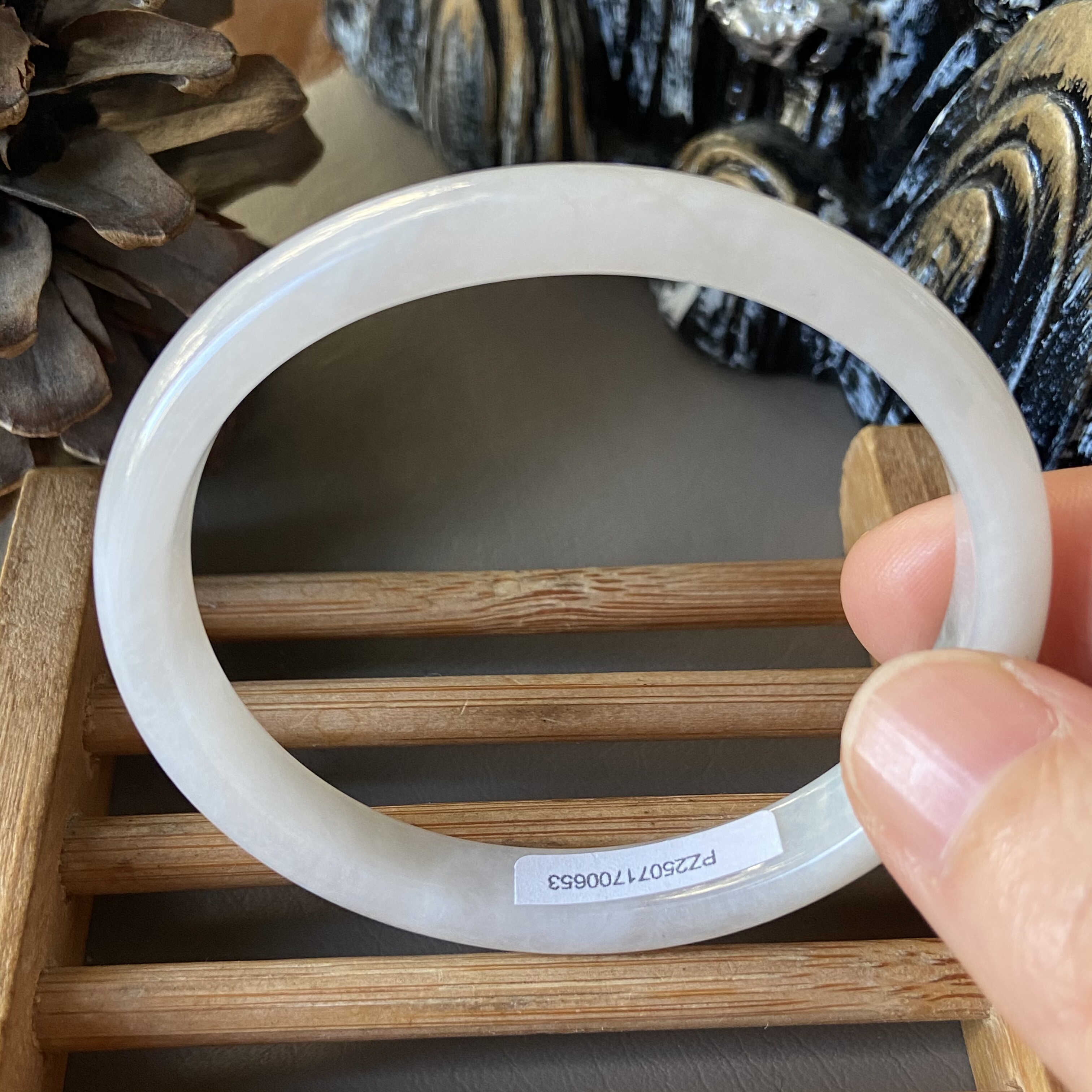 天然缅甸翡翠手镯52贵妃小号冰糯种白月光细条玉镯子53a货0653