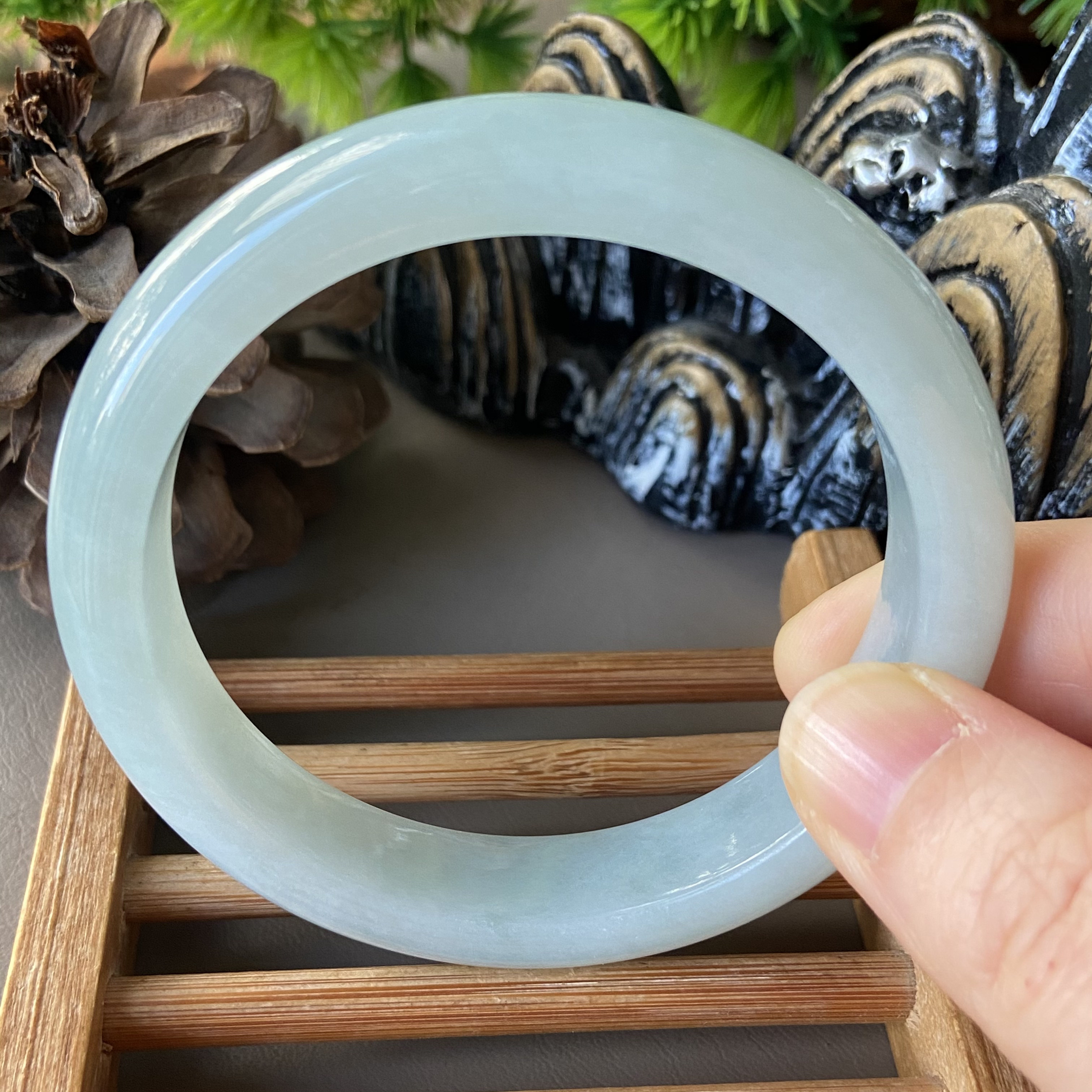 天然缅甸翡翠手镯57冰种浅绿色满绿玉镯子58老坑a货0060带证书