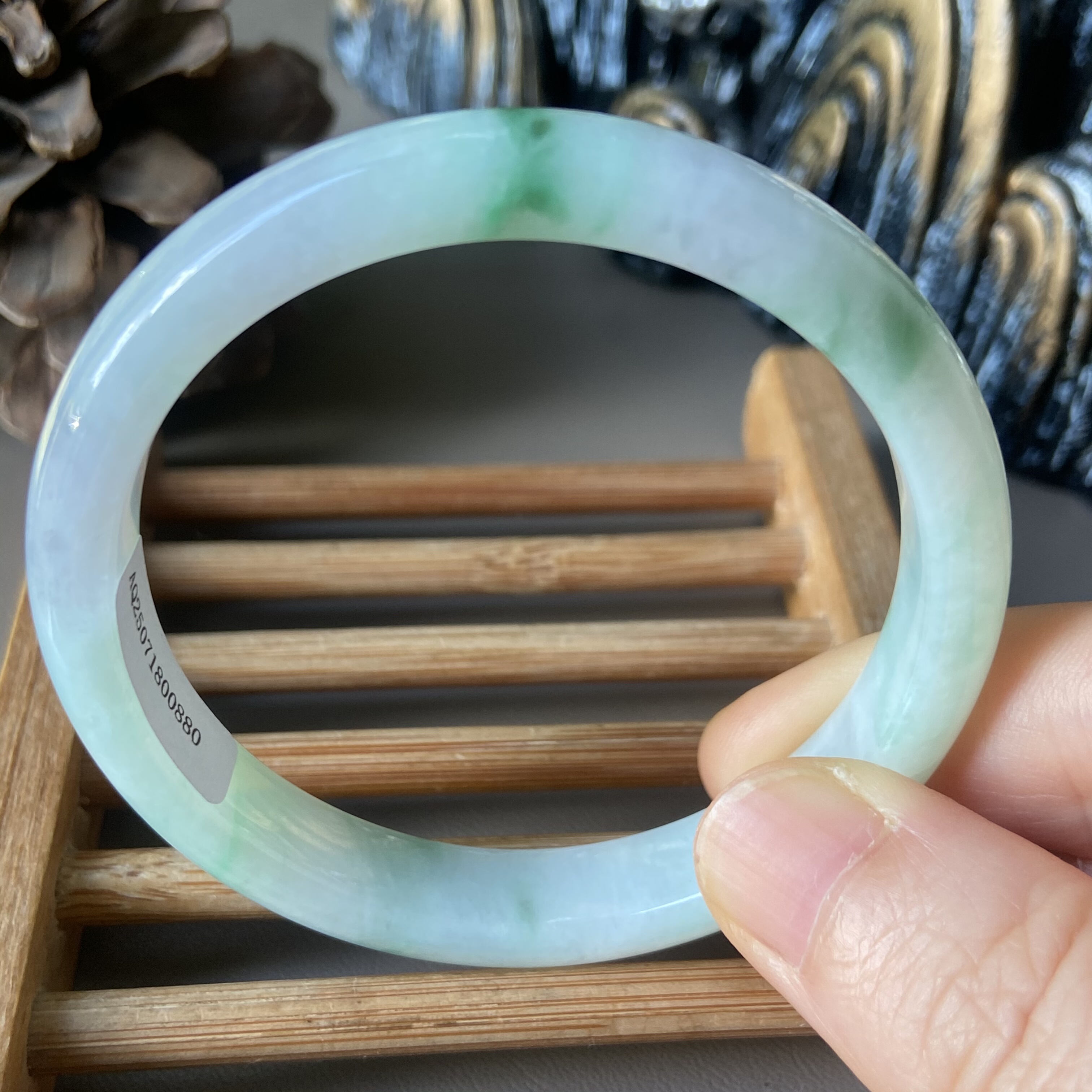 天然缅甸翡翠手镯53冰种飘阳绿紫罗兰玉镯子54老坑a货0880带证书