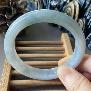 天然缅甸翡翠手镯59冰糯种飘花玉镯子老坑a货0685带证书特价