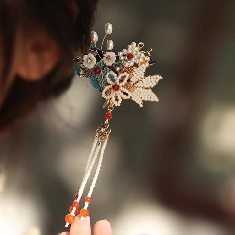 古风花朵古典风马面裙高端步摇流苏簪子新中式发簪2024新款